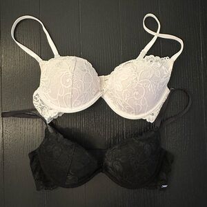 🖤🤍 NEW x2 - Elegant Lace Underwire Bra Set - Black & White